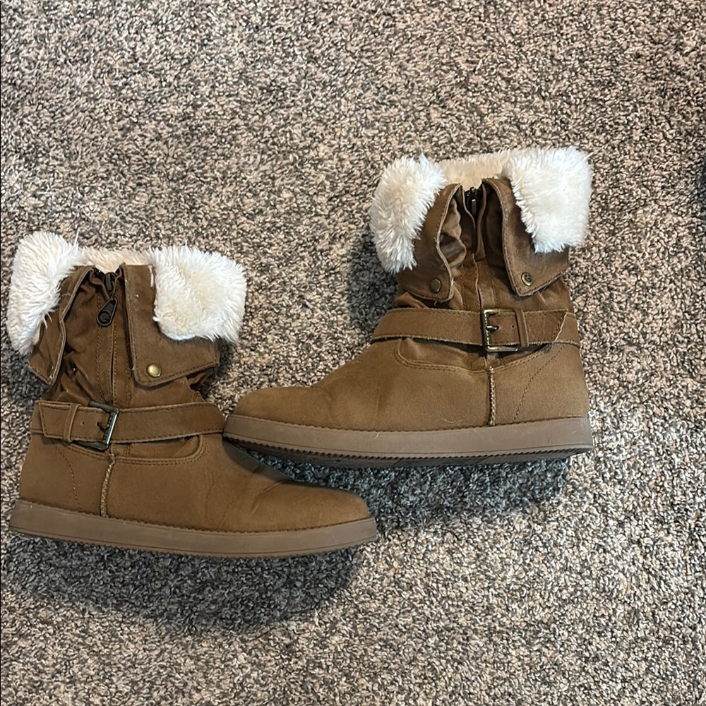Guess Brown Fur-Lined Boots